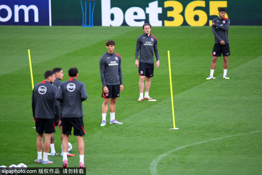 而国米则以, 以利用这段